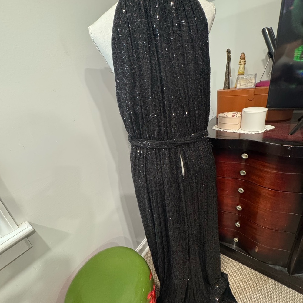 DKNY Black Sequin Sleeveless Gown - Picture 5 of 15